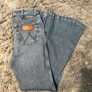 Women’s Wrangler Retro Flares